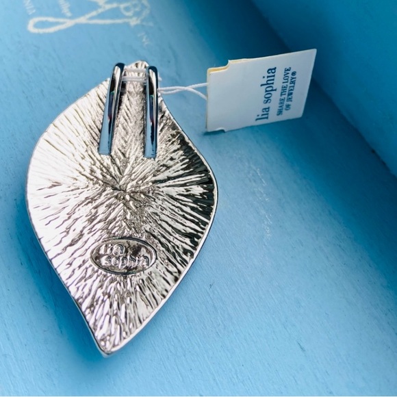 LIA SOPHIA Abalone Silver Tone Pendant BNWT - Picture 2 of 4